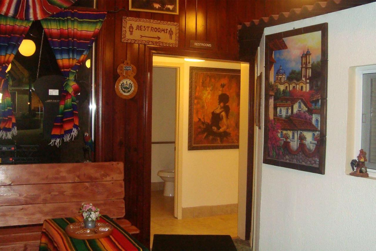 Casa Lemus Inn 拉顿 外观 照片