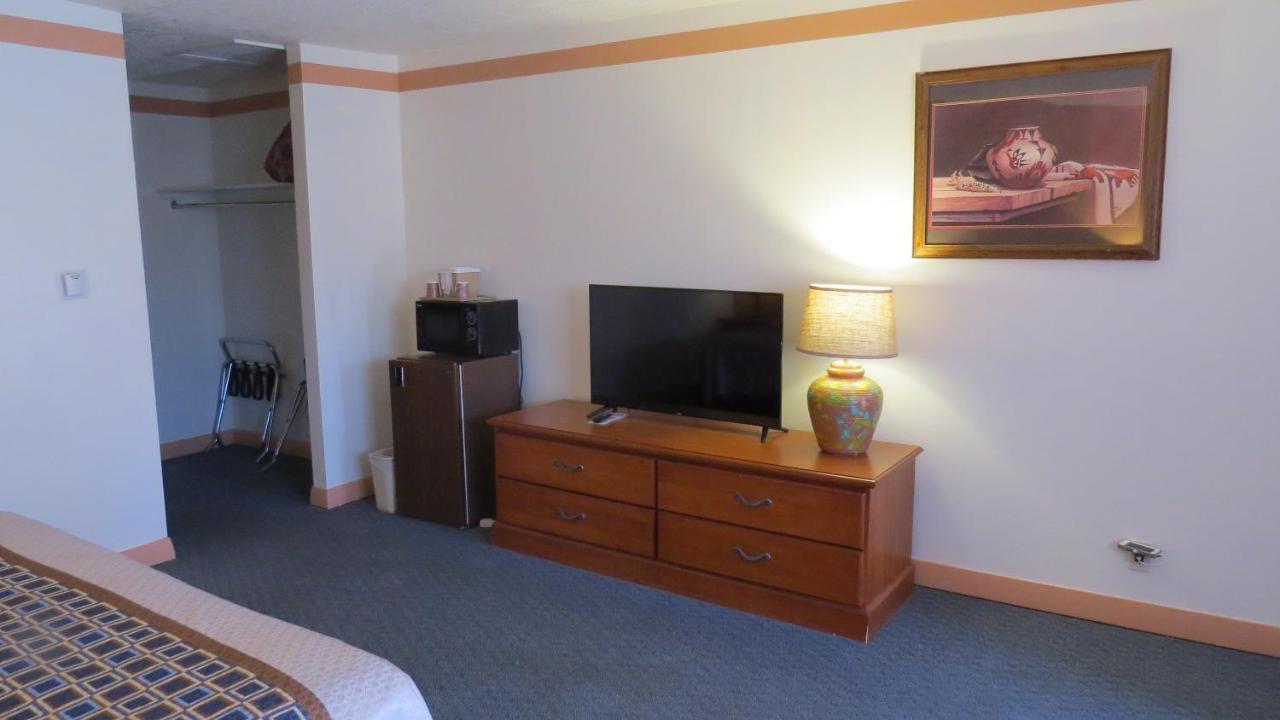 Casa Lemus Inn 拉顿 外观 照片