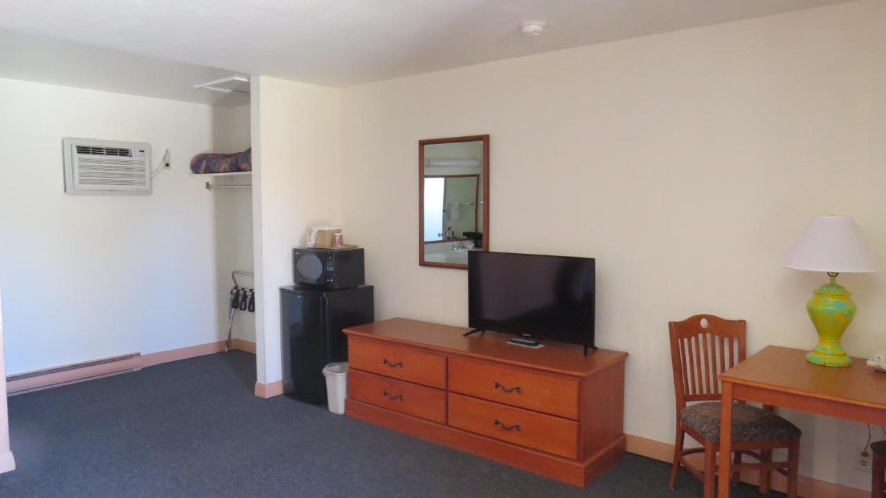 Casa Lemus Inn 拉顿 外观 照片